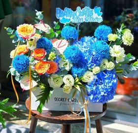 Sunshine Flower Box - Hộp hoa chúc mừng